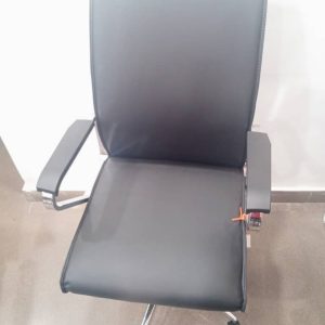Executive Leather Swivel Office Chair